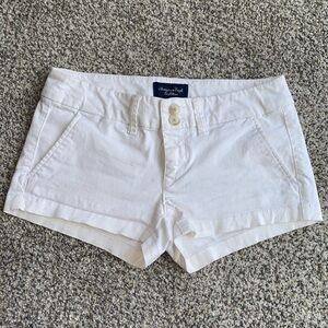 American Eagle Low Rise White Mini Shorts Size 00